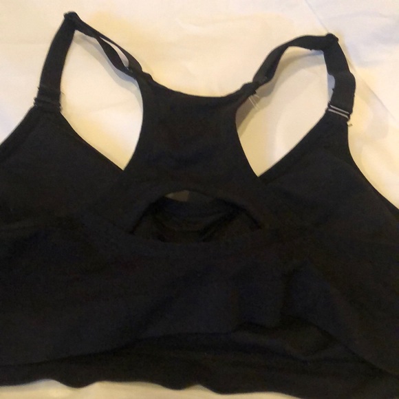 Bra sports womens new size XL 38C & 38D 67% polyester 25% nylon 8% spandex black - Picture 2 of 4